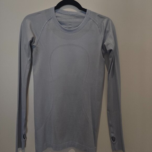 Lululemon Swiftly - Light Blue - Long Length - Size 6 - Picture 1 of 6